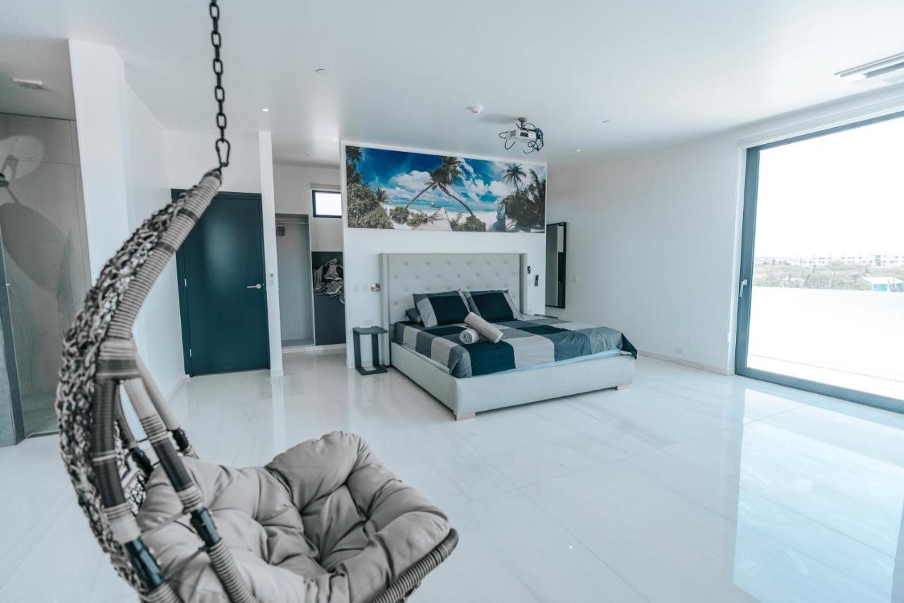 Gray Door Apartments - Adults Only Palm Beach Kültér fotó